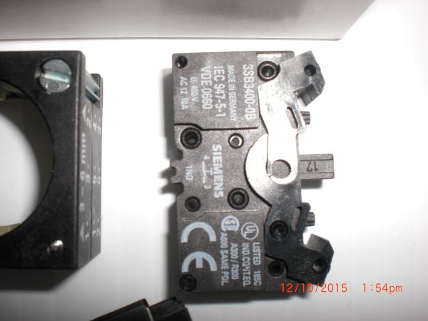 SIEMENS 3SB32020AA61 - Image 3