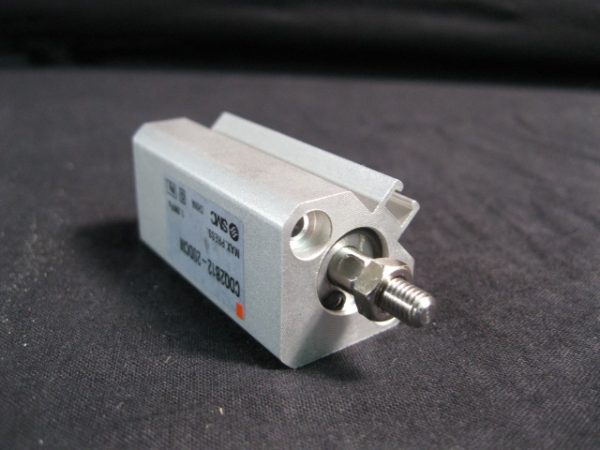 SMC CDQ2B1220DCM