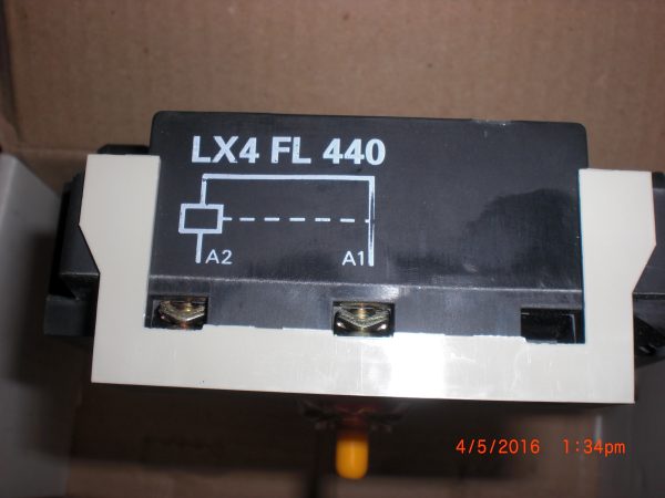 TELEMECANIQUE LX4FL440 - Image 3