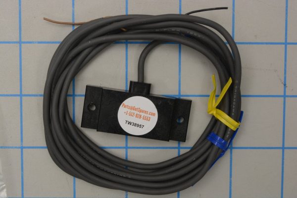 OMRON E2KF10MC2 - Image 4