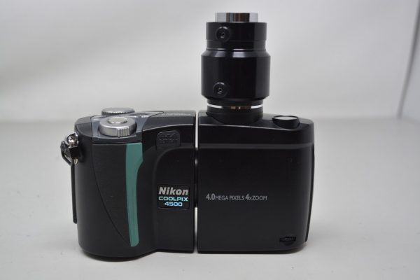 NIKON E4500
