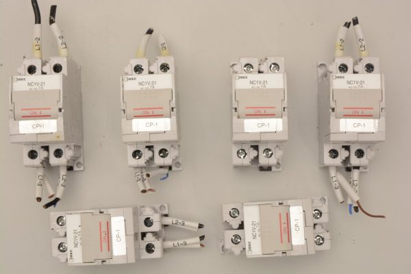 IDEC IZUMI CORPORATION NC1V217ALOTOF6