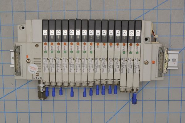 SMC SQ1331Y5C6QLOTOF4MANIFOLD